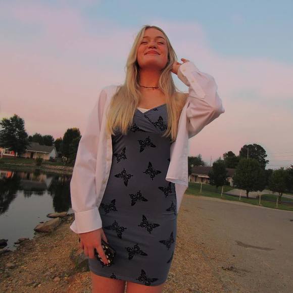 Meet your Posher, Chloe - Picture 1 of 1